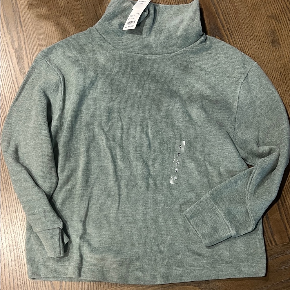 Women's Cozy Green Turtleneck Sweater